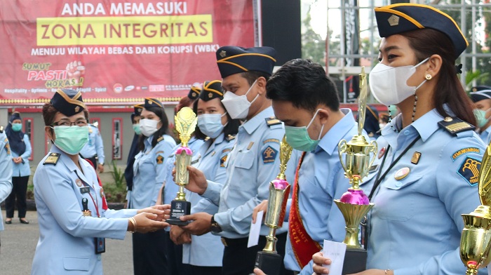 28Lomba9