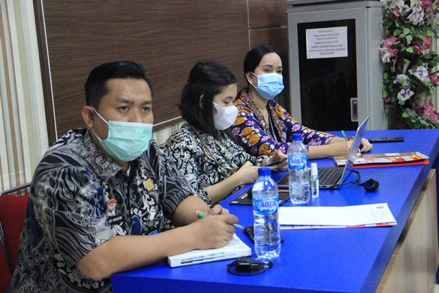 rapat verifikasi dokumen7