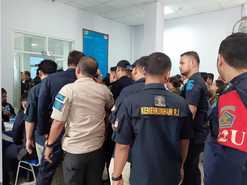 Kakanwil Ikut Tes Urine Di Lapas Kelas 1 Medan 9