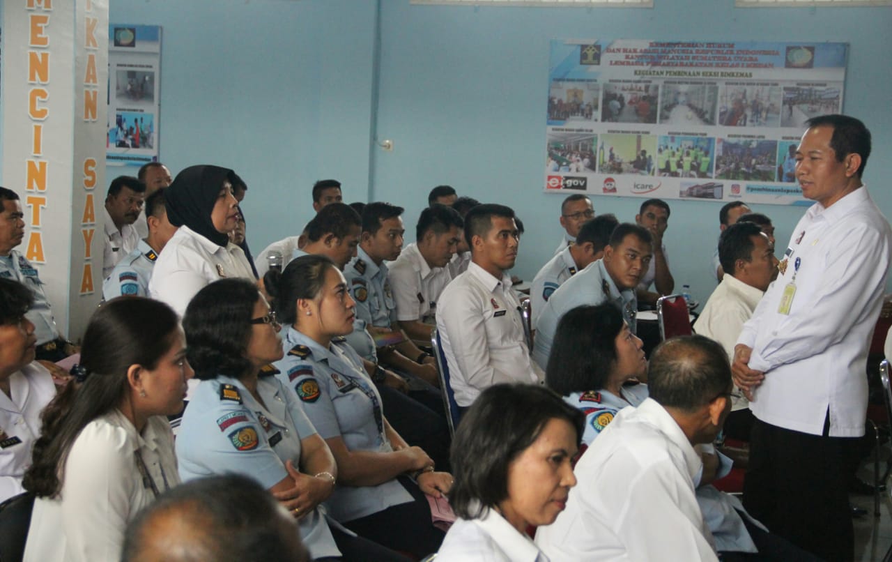 Pimpin Rapat Percepatan Pembangunan Zona Integritas 4