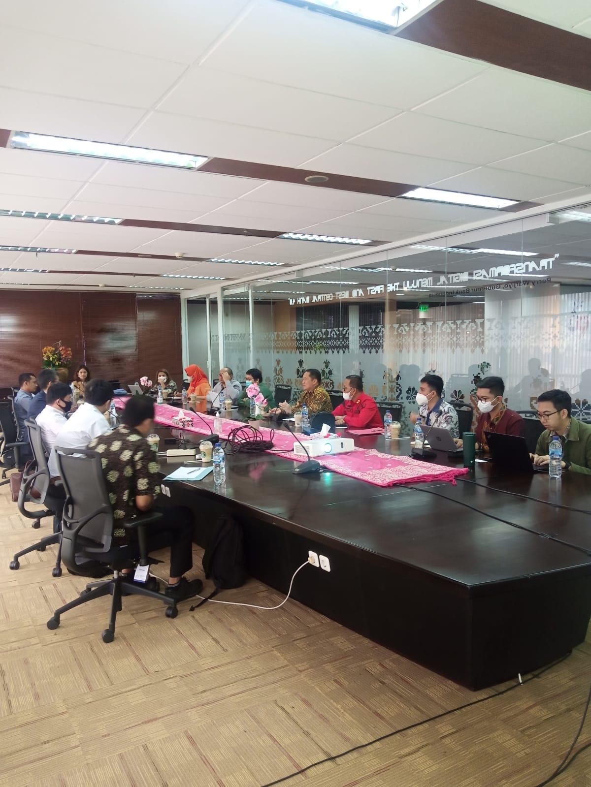 rapat imigrasi investasi hokto3