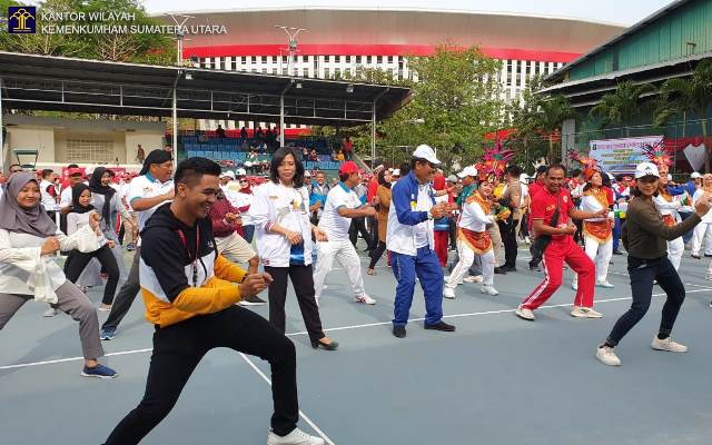 Dharma Wanita Kanwil Kemenkumham Sumut Turut Meriahkan Pembukaan Turnamen Tenis3