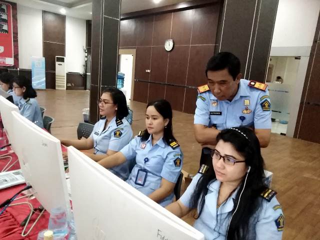 Kakanwil Awasi Langsung Proses Verifikasi Berkas Pelamar CPNS4