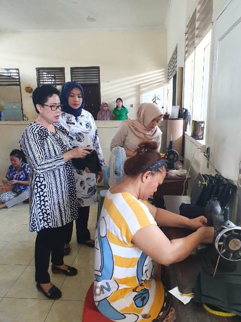 Kunjungan Penasehat DWPP Kanwil Kemenkumham Sumut ke LapasRutan Perempuan Medan10