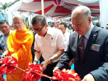 Menkumham Resmikan Rumah Ibadah Vihara Setya Darma Agung