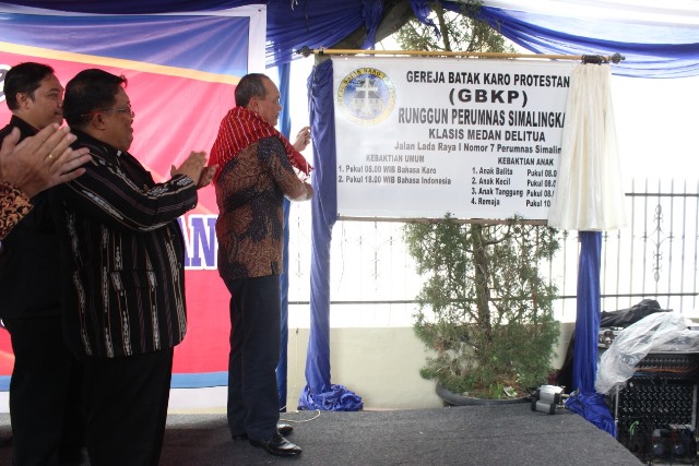 Pentahbisan dan Peresmian Gereja GBKP Runggun Perumnas Simalingkar3