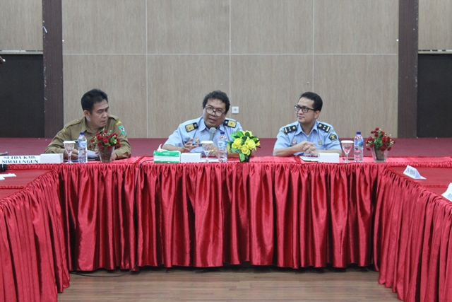 Rapat Koordinasi Terkait Rencana Pemberhentian 1.695 Guru 1