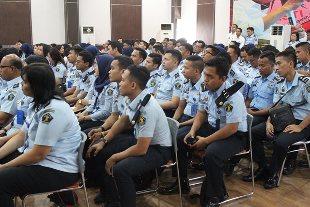 Rapat Umum Dengan Seluruh Pegawai Kantor Wilayah Sumut3