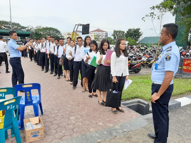 Sismolo Meminta Peserta Hati Hati Pegang Berkas6