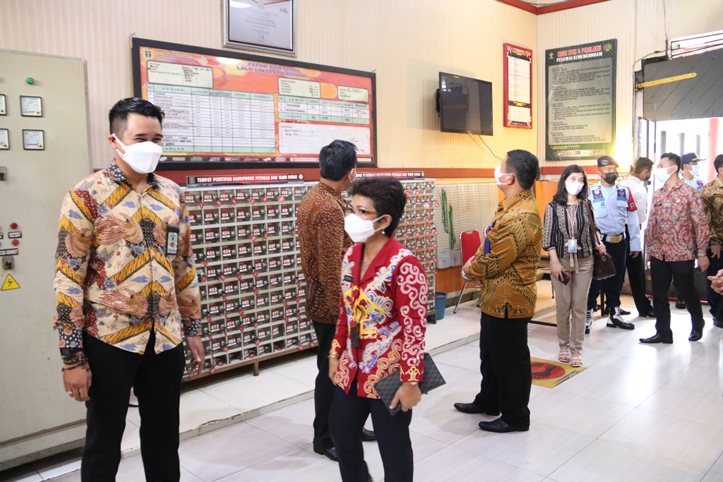 ZZZSumut Bertolak Ke Rutan Bandung5