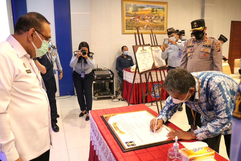 ZZZZInovasi baru dalam bidang Keimigrasian3