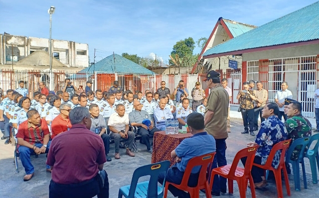 zMenteri Kunjungi Rutan Kabanjahe2