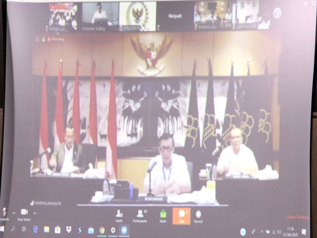 zRapat Kerja Komisi III DPR RI Bersama Menteri Melalui Teleconference3
