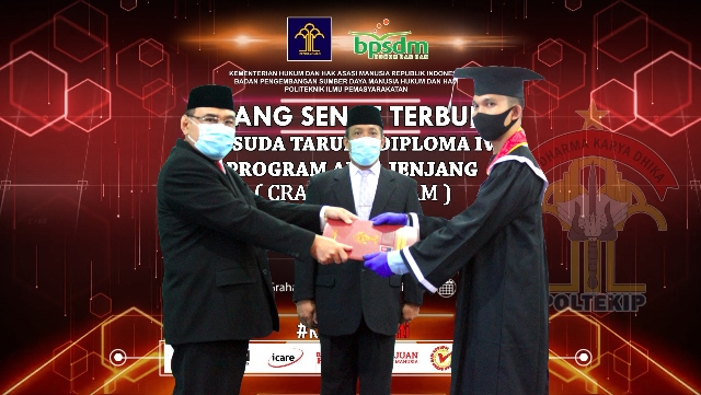 zzWisuda Taruna Crash Program Poltekip3